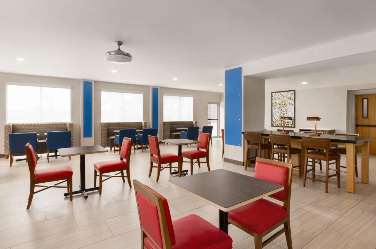 Holiday Inn Express Vero Beach-West I-95 By Ihg Eksteriør bilde