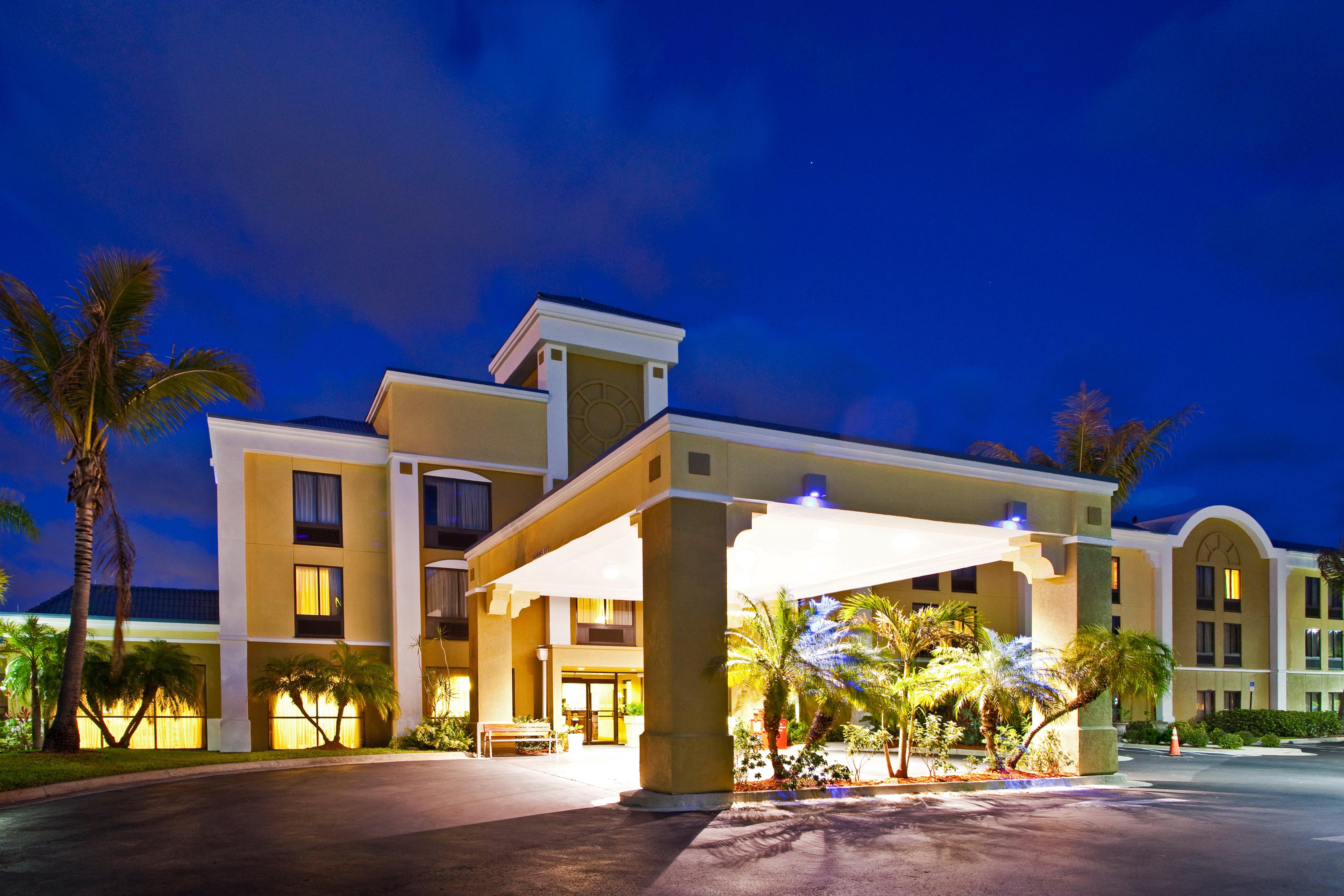 Holiday Inn Express Vero Beach-West I-95 By Ihg Eksteriør bilde