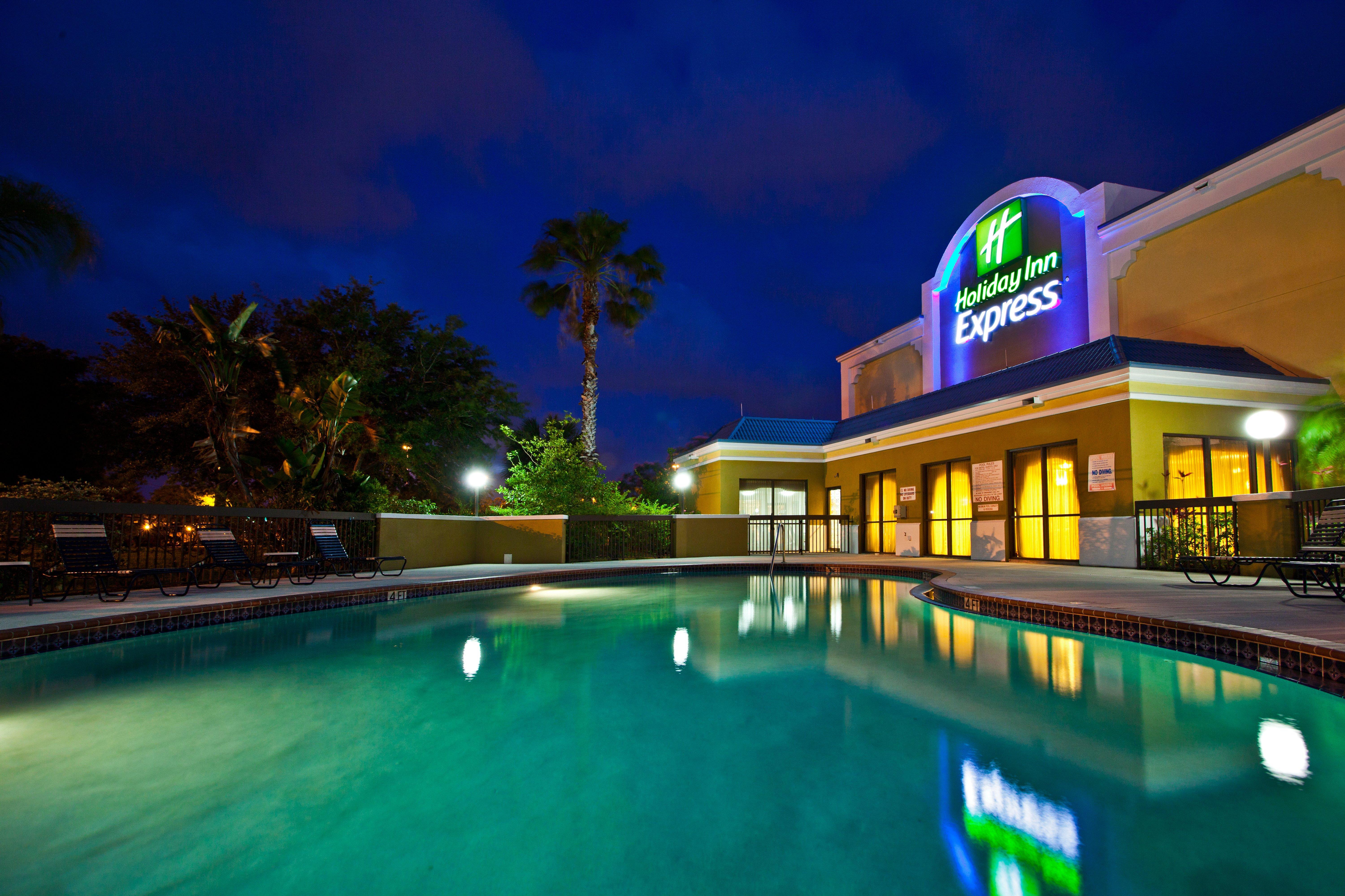 Holiday Inn Express Vero Beach-West I-95 By Ihg Eksteriør bilde