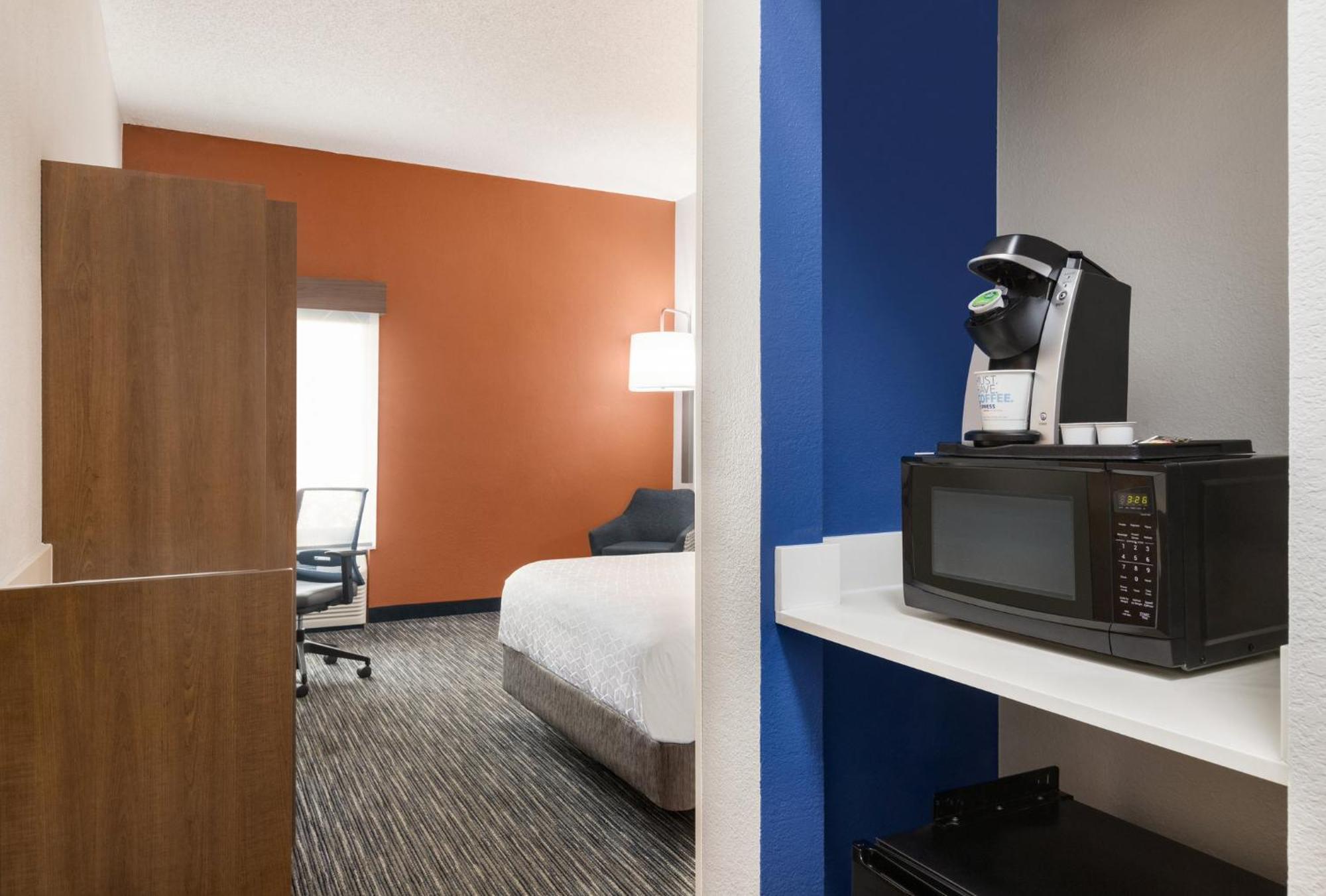Holiday Inn Express Vero Beach-West I-95 By Ihg Eksteriør bilde