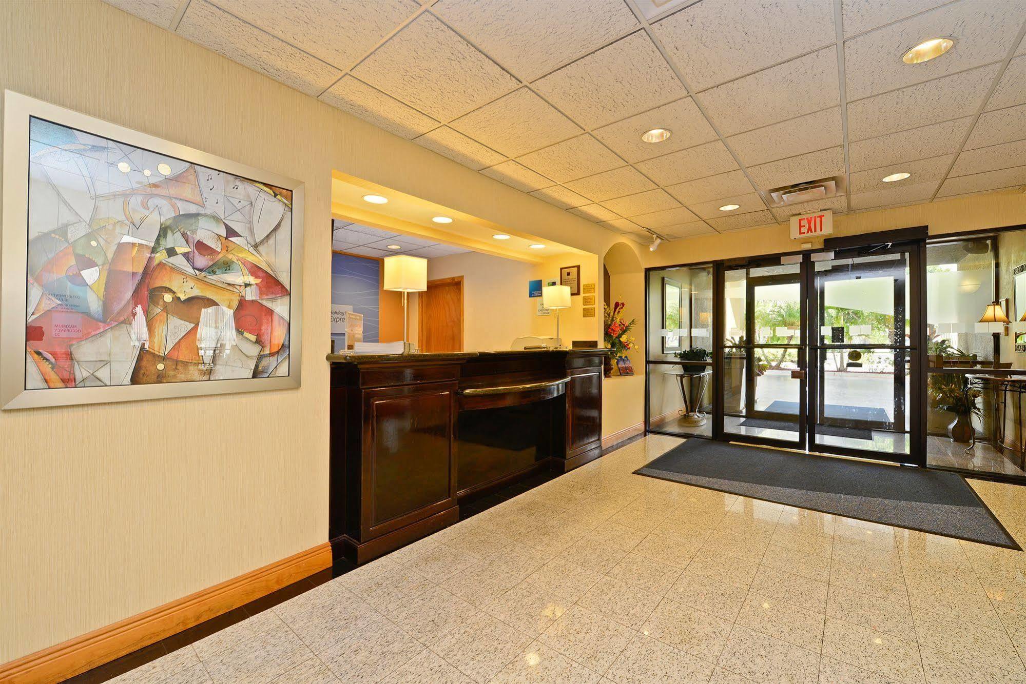 Holiday Inn Express Vero Beach-West I-95 By Ihg Eksteriør bilde