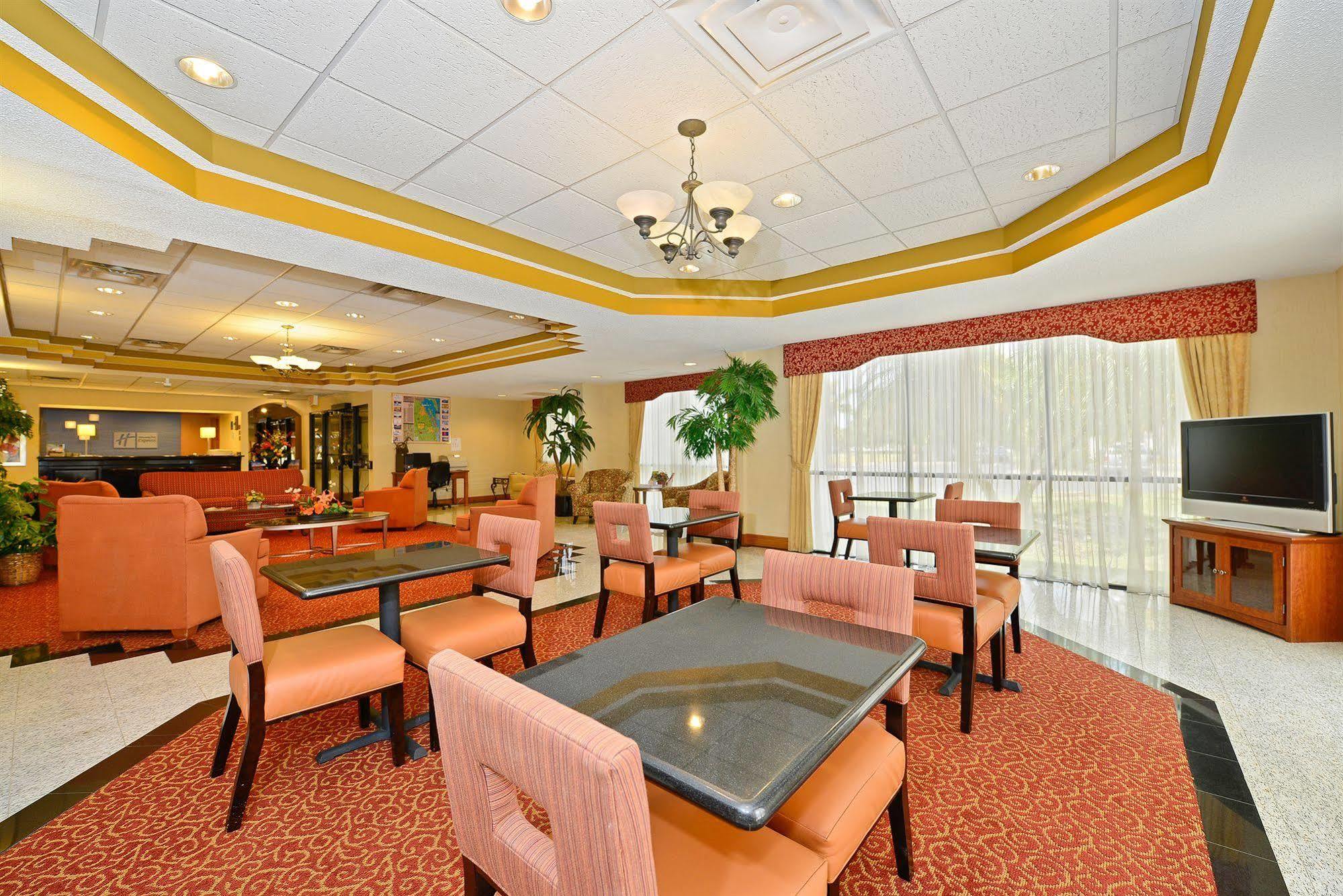 Holiday Inn Express Vero Beach-West I-95 By Ihg Eksteriør bilde