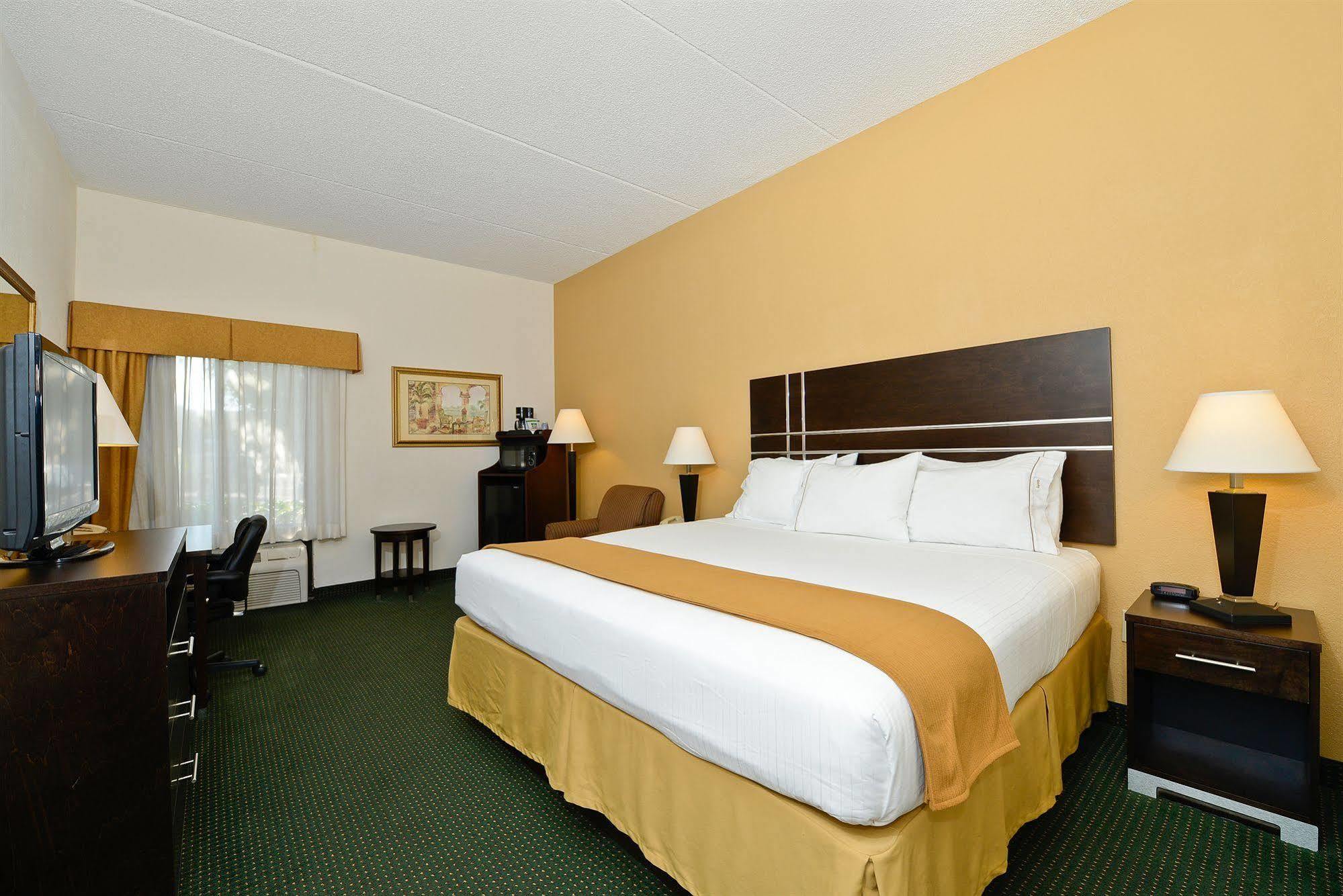 Holiday Inn Express Vero Beach-West I-95 By Ihg Eksteriør bilde